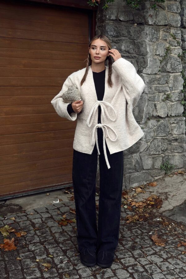 beige oversize tie detailed cashmere jacket