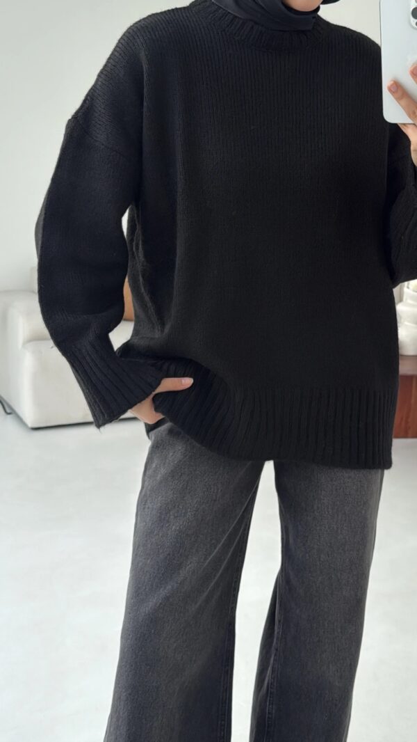 Oversize Knit Sweater - Black