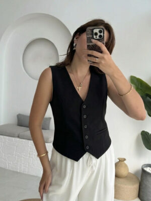 Buttoned Basic Vest - Black