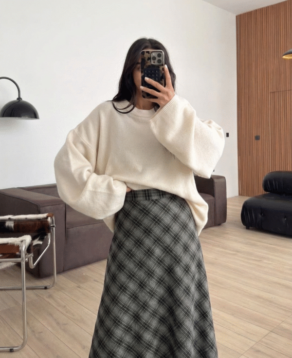 Plaid Maxi Skirt - Gray & Black