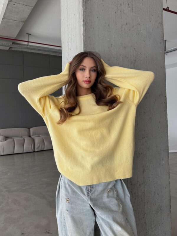 Overised Sweater - Butter Yellow