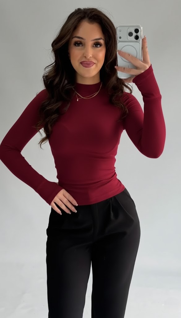 Basic High-Neck Thumbhole Blouse - Burgundy